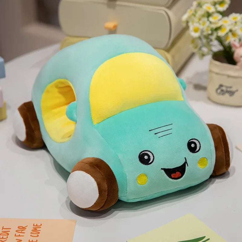 Flauschiges Plüsch-Auto mit Handwärmer – Kuscheln & Wärmen in Einem