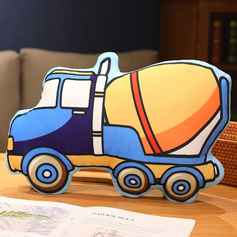 Spielerische Kuschelkissen mit Auto u. a. Motiven